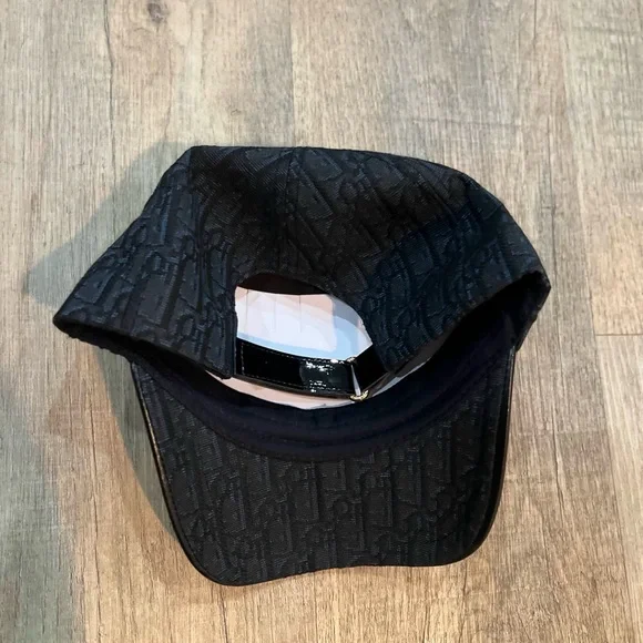 Dior Black Cap - Picture 3 of 4